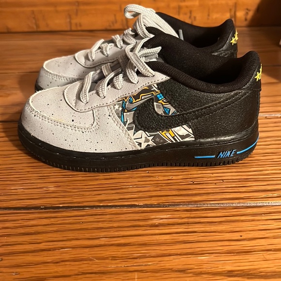 Nike Air Force 1 Low LV8 KSA Graffiti Graphics Size 10C - Picture 2 of 7